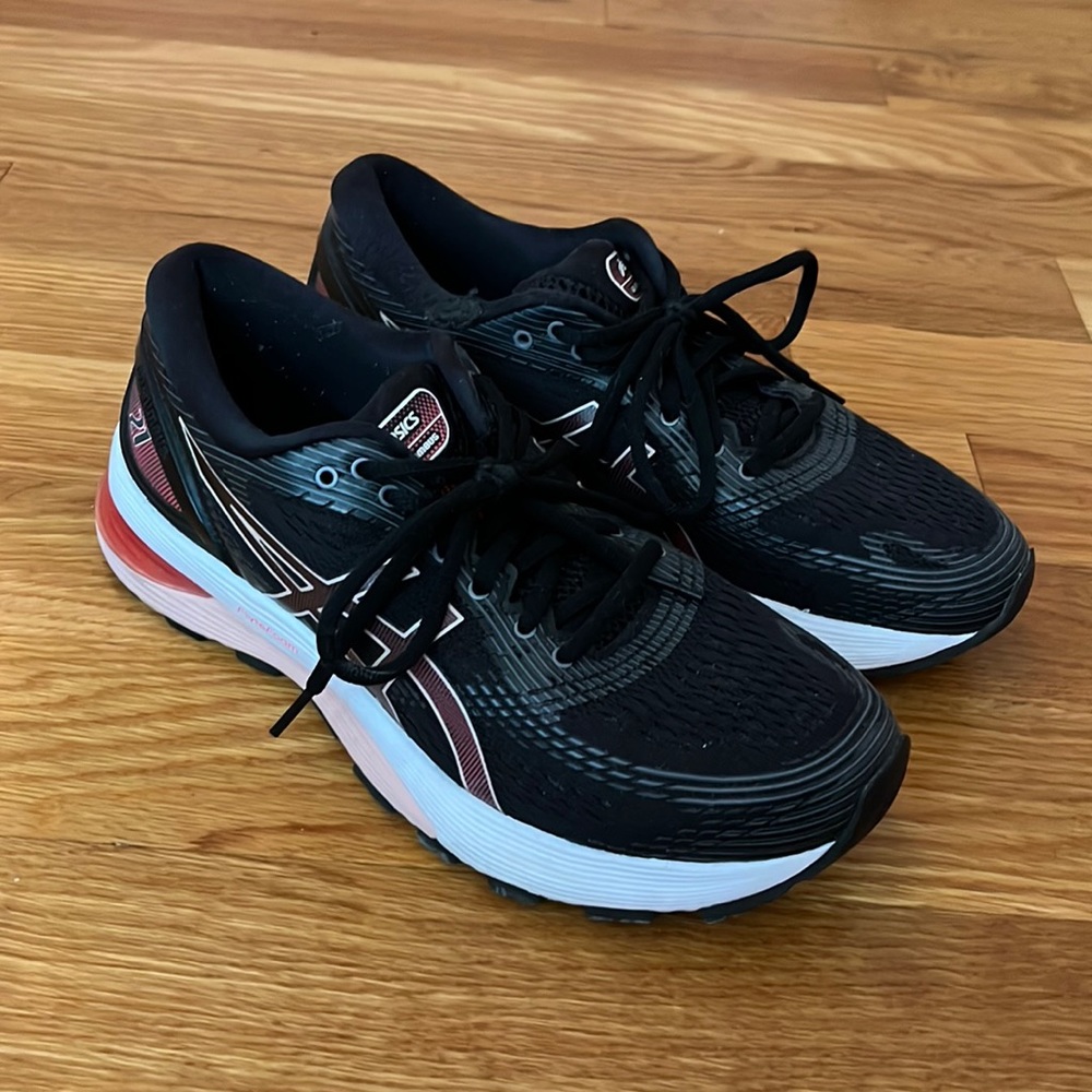 Asics Sneakers